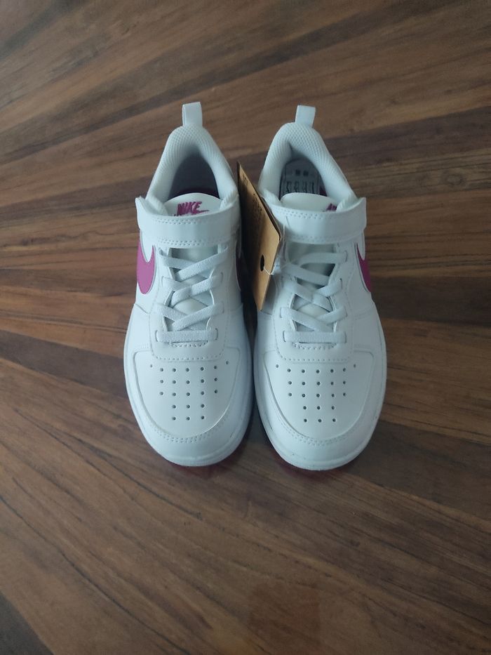 Baskets Nike T 32 - photo numéro 3