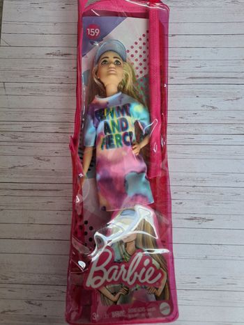Poupée Barbie Fashionistas numéro 159