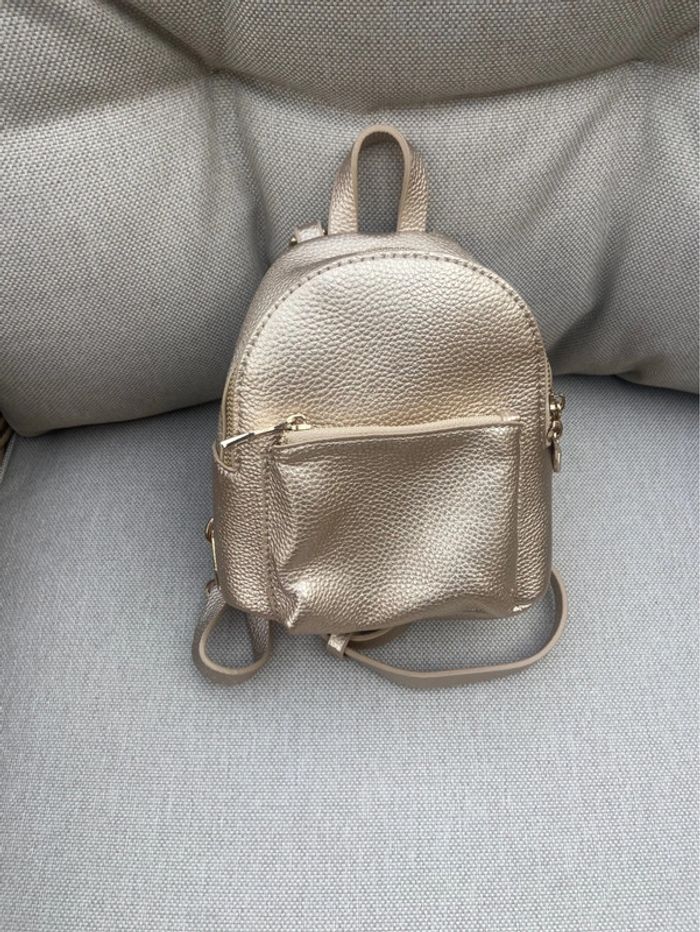 Petit sac doré