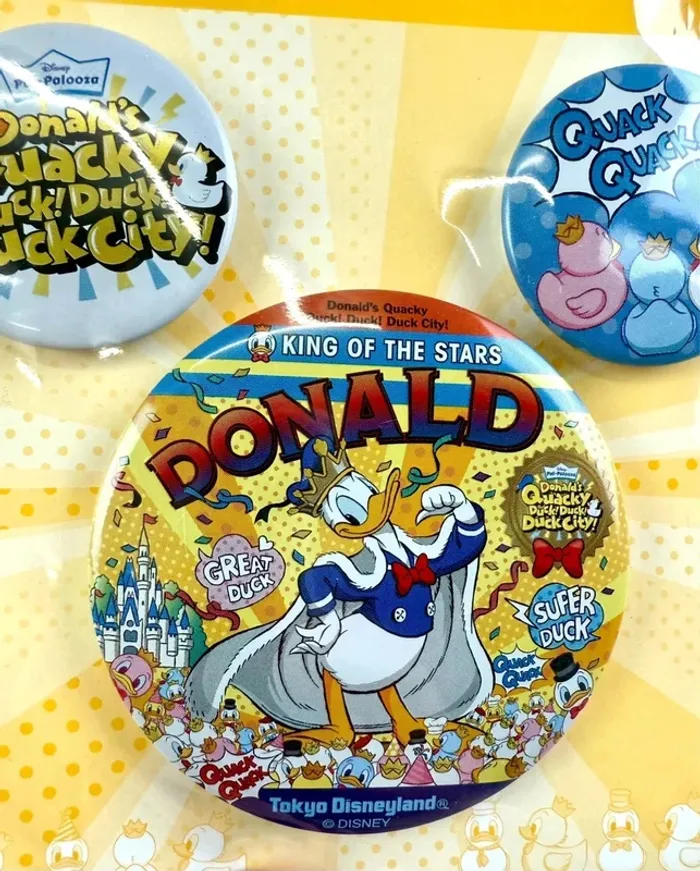 Lot de badges Disney Spécial Anniversaire Donald - Tokyo Disneyland exclusif - photo numéro 4