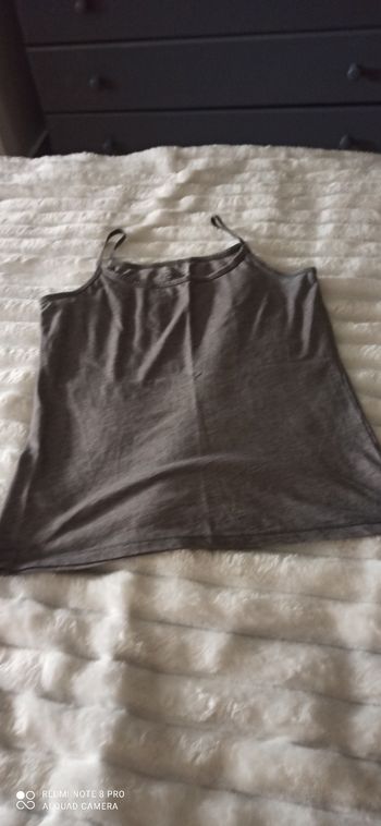 Débardeur gris t. 36