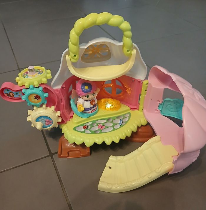 Tut tut copain la maison magique des fées - photo numéro 2