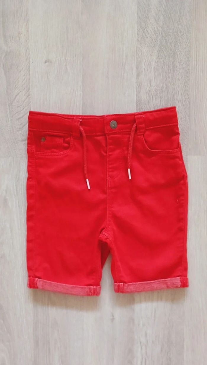 Short/bermuda rouge garçon, taille 23 mois (2 ans), marque Orchestra, en très bon état. - photo numéro 2