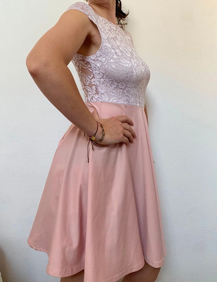 Jolie robe 🔸 patineuse rose - photo numéro 3