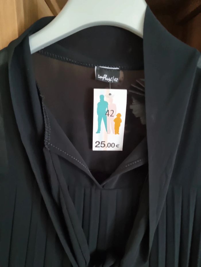 Robe plissée noire en voile taille 42 - photo numéro 5