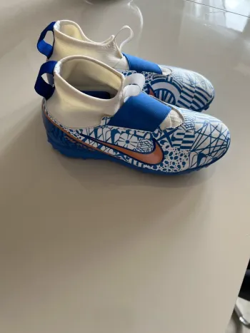 “Crampons Nike Zoom  CR7 enfant – excellent état – taille 36