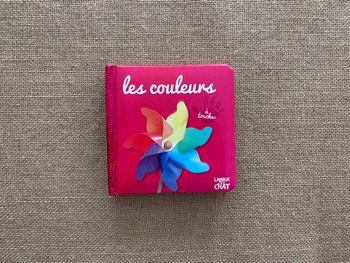 Livre les couleur à toucher Langue au Chat d'occasion