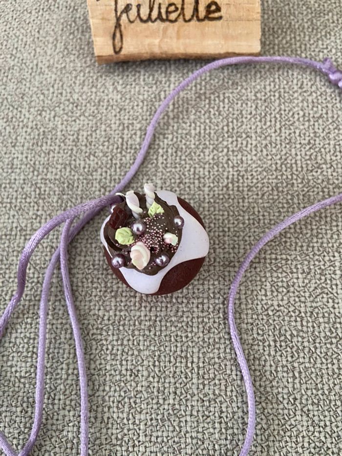 Collier Long Sautoir Pendentif Gâteau en Pâte Fimo - photo numéro 3