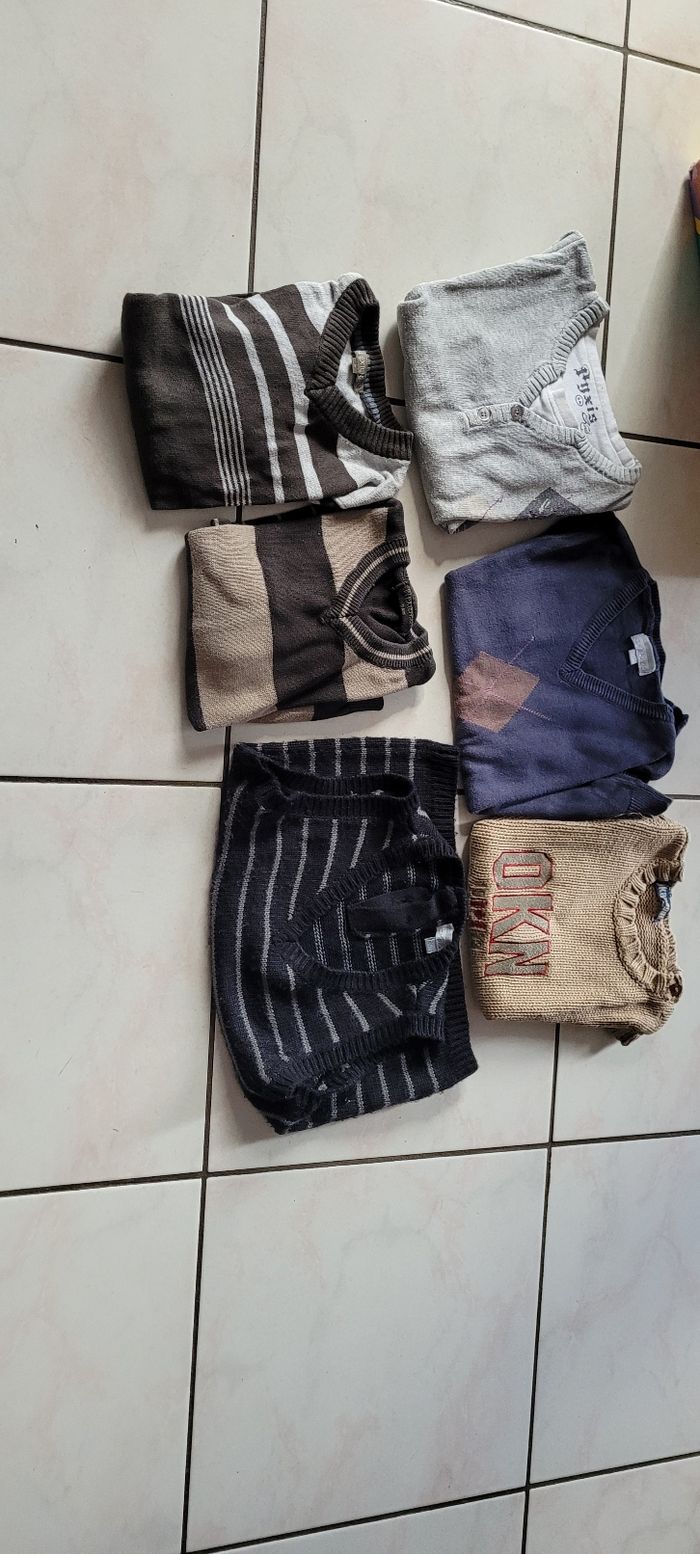 Lot vêtements 24 mois - photo numéro 2