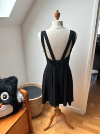 🖤 Robe noire dos croisé avec noeud - modèle Rencontre - Claudie Pierlot 🖤 T38