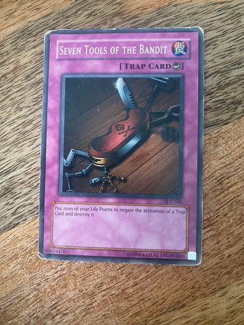 Carte Yu-Gi-Oh! Seven tools of the bandit SDJ-048 1996
