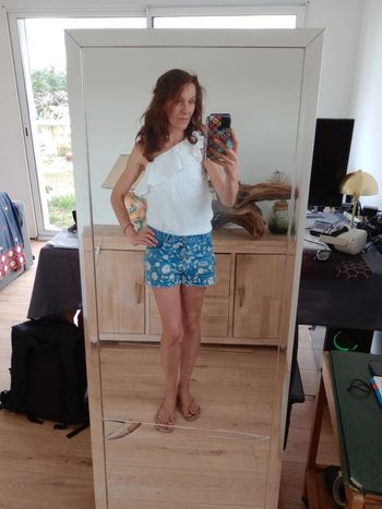 Top femme s épaule dénudée type broderie anglaise c84