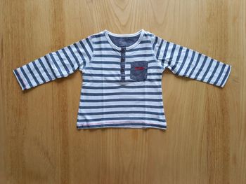 T-shirt à rayures taille 23 mois