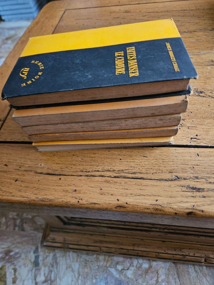 5 livres  romans policiers vintage - photo numéro 7