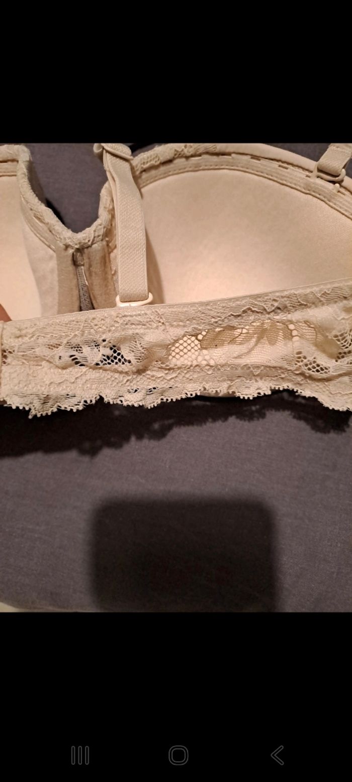 Soutien gorge - photo numéro 3