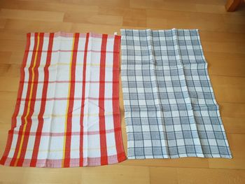 Lot de 2 torchons neufs
