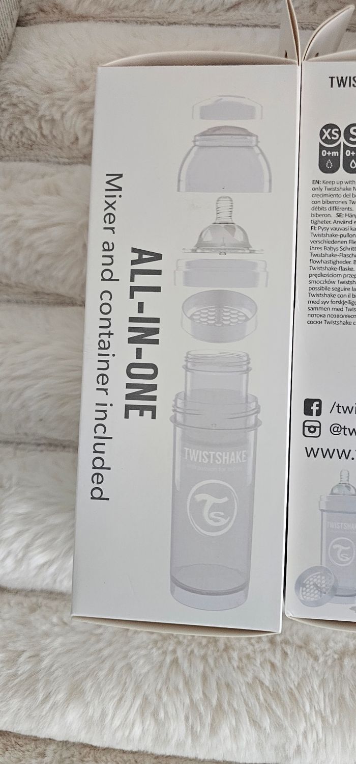 Lot de 4 biberons anticoliques Twistshake neufs - photo numéro 5