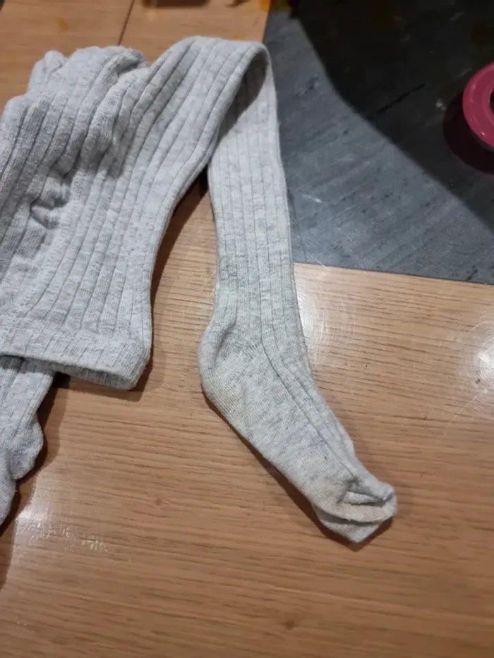 2 paires de collants 2/3 ans 23/26 - photo numéro 3