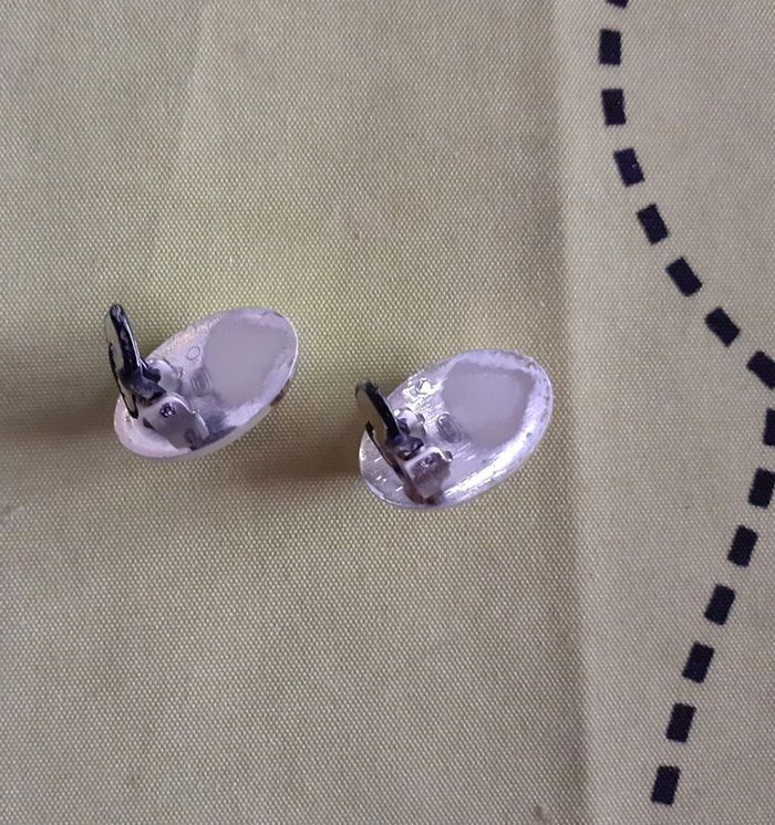 Boucles d'oreilles noires - photo numéro 3