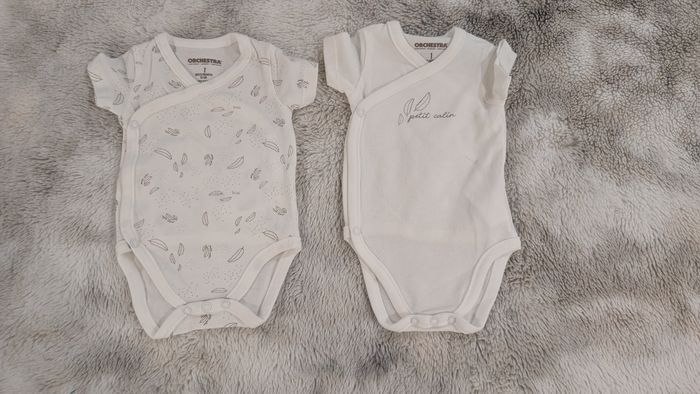 Lot de deux bodies Orchestra taille 1 mois neuf