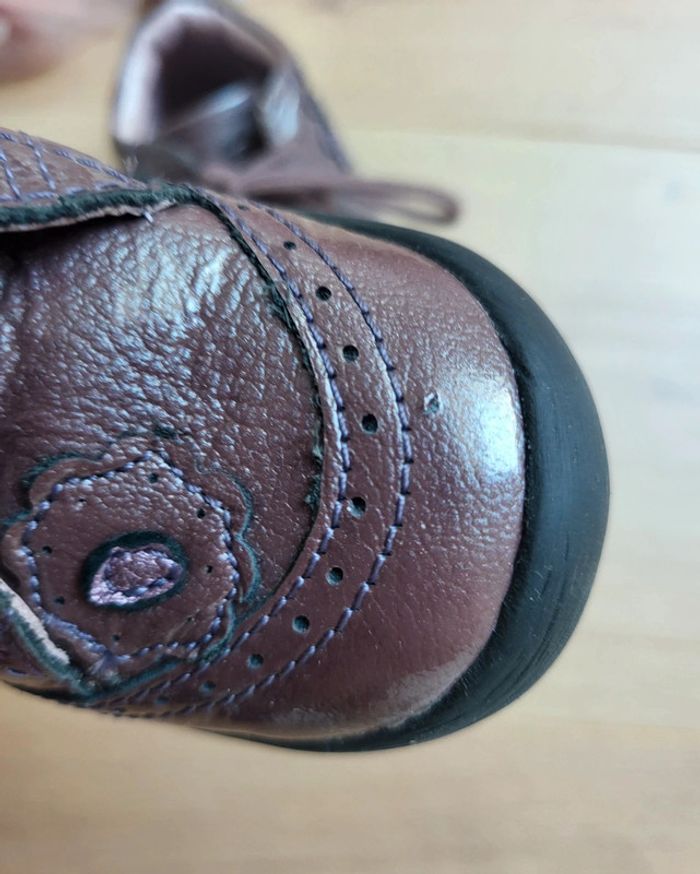 Chaussures petite fille violettes taille 22 - photo numéro 11