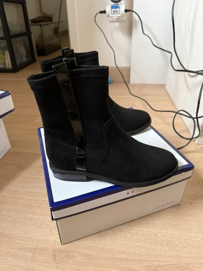 Superbes bottines André en cuir nubuck neuves avec étiquette pointure 31 - photo numéro 6