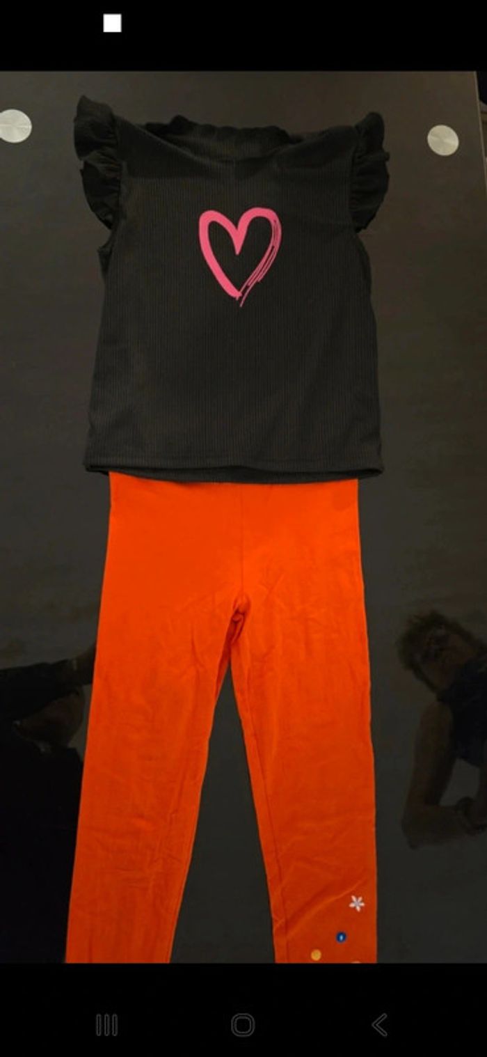 Lot 1 legging Orchestra et 1 t-shirt fille 10 ans