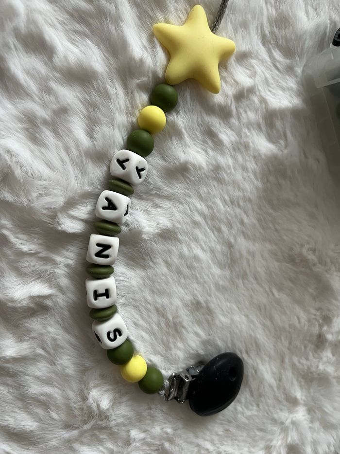 Attache tétine silicone personnalisé