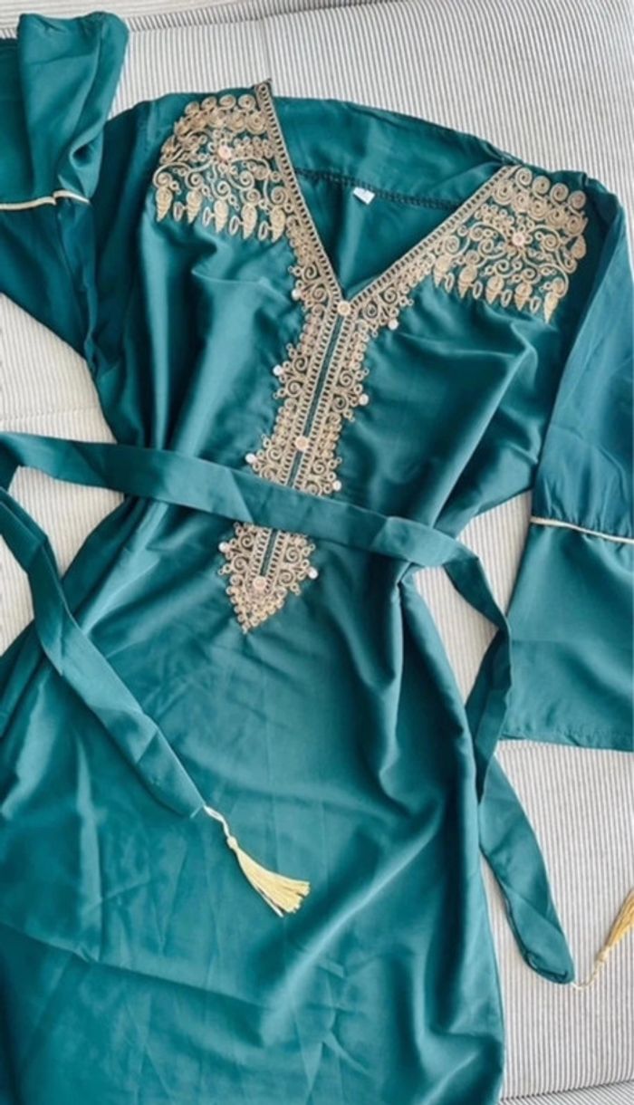 Robe, longue arabe