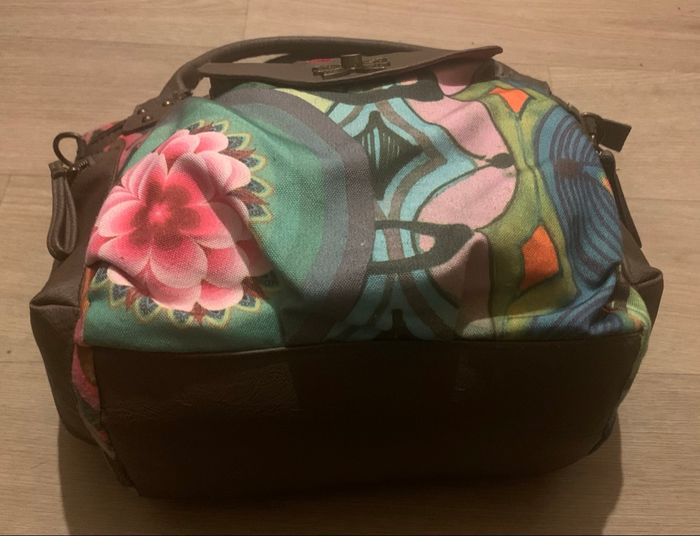 Sac femme marque desigual - photo numéro 3