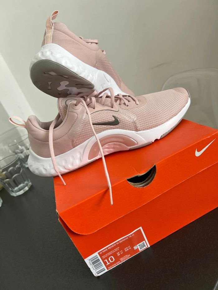 Nike renew in-Season TR11