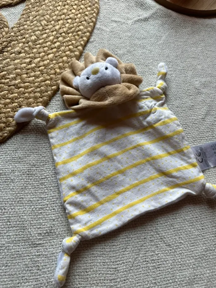 Doudou plat lion – Blanc & jaune rayé – Très bon état - photo numéro 3