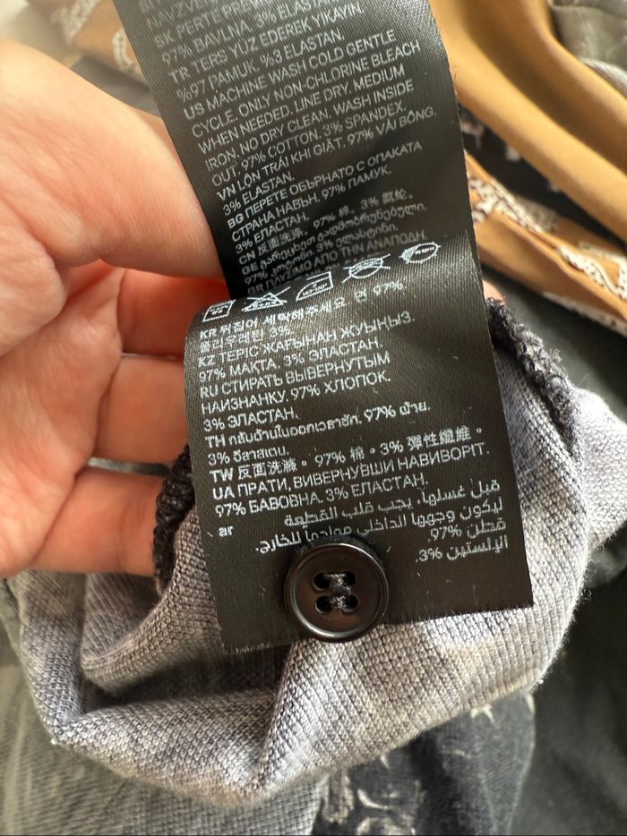 Chemise manches longues noir à motifs fleuri gris blanc H&M taille 36 S - photo numéro 8