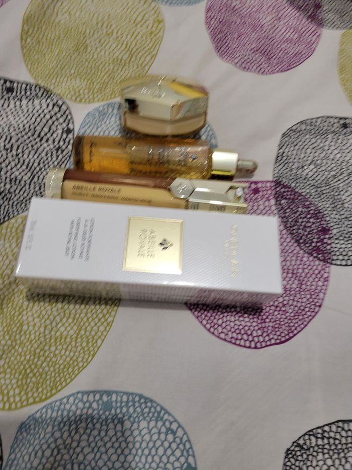 Lot Cosmétiques Abeille royale Guerlain - photo numéro 7