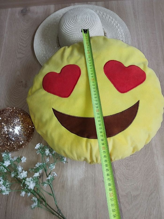 Coussin/oreiller smiley cœur - photo numéro 3