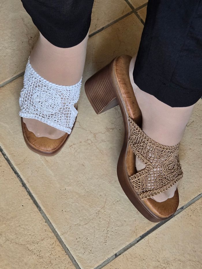 Mules ajourées camel P39 neuves (Abloom) - photo numéro 7