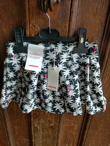 Ravissant short Catimini neuf 5 ans