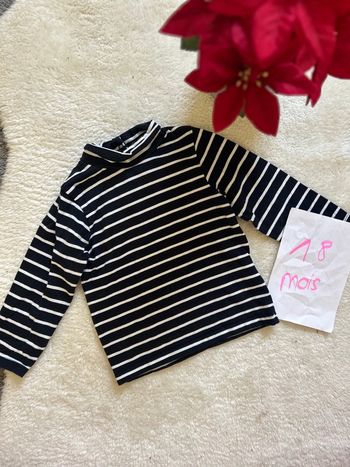 Sous pull ~ kiabi ~ 18 mois