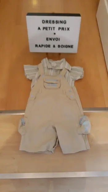 Salopette et sa chemise 23 mois