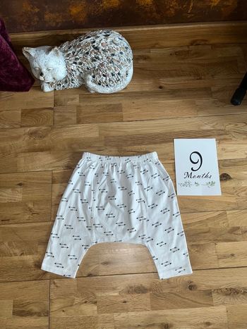 Pantalon sarouel la redoute très bon état 9-12mois/74cm