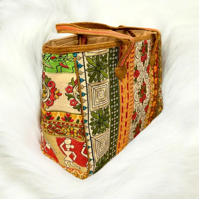 Magnifique sac à main tout en broderie - grande taille 40x30 cm - modèle unique - photo numéro 2
