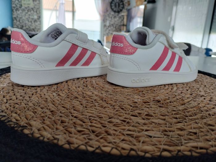 Baskets Adidas blanches et roses - photo numéro 8