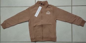 Veste zippée Kappa neuve pour garçon, avec étiquette, jamais portée, taille 6 ans.