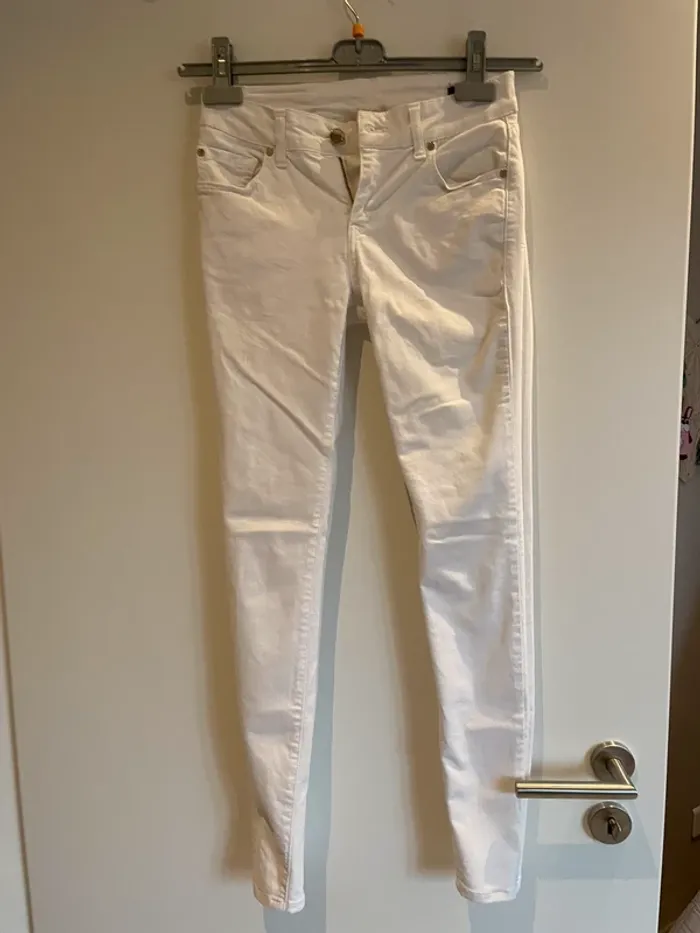 Jean blanc Mango
