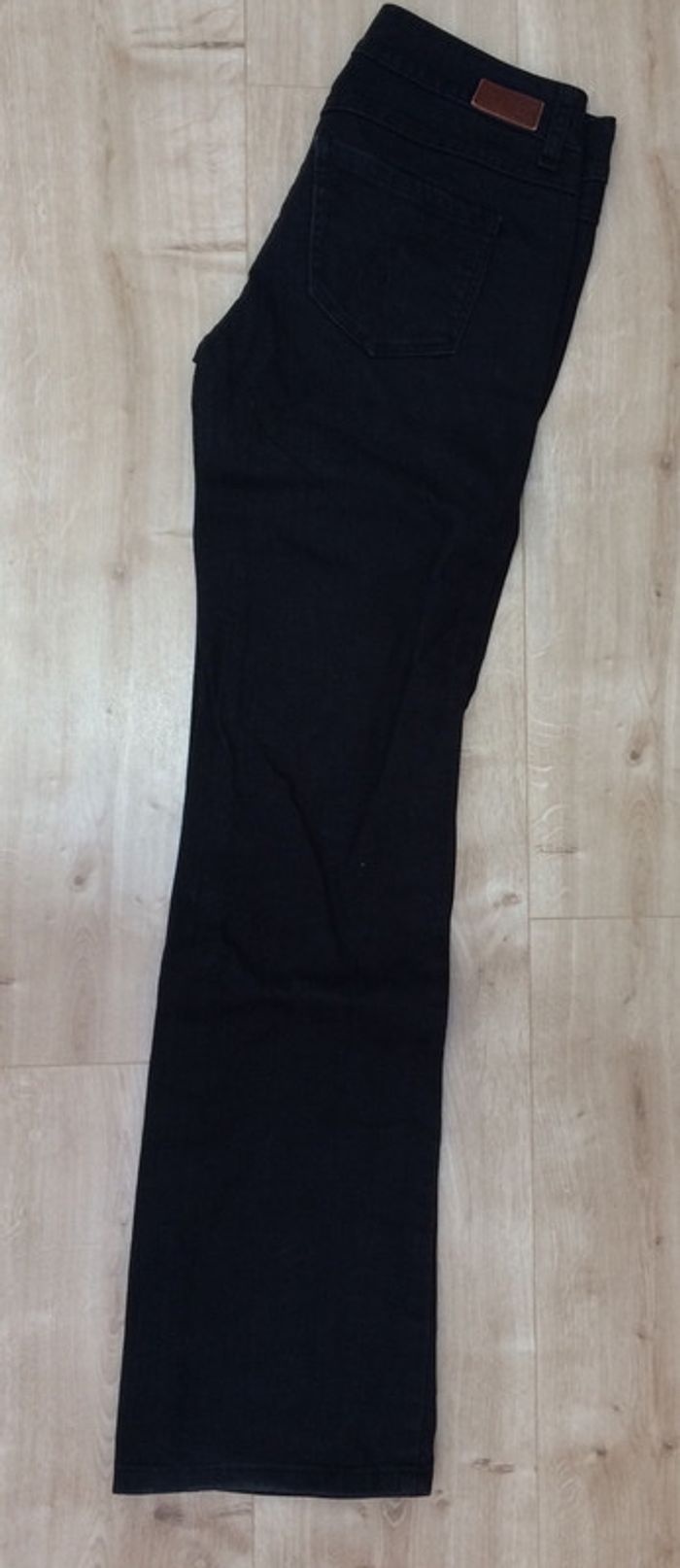Jean noir esprit