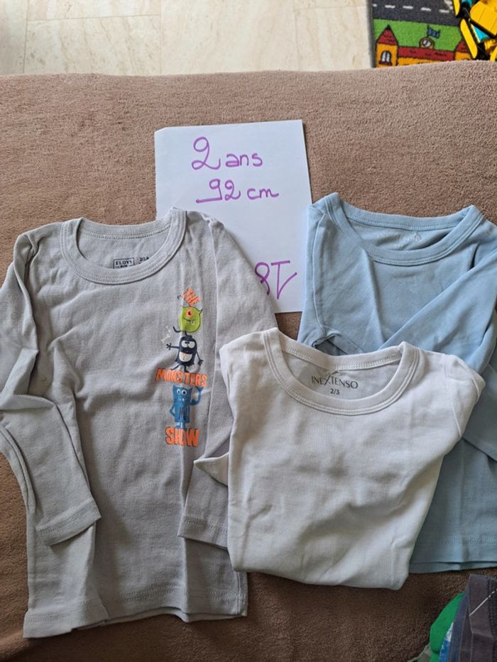 Lot 3 maillots de corps