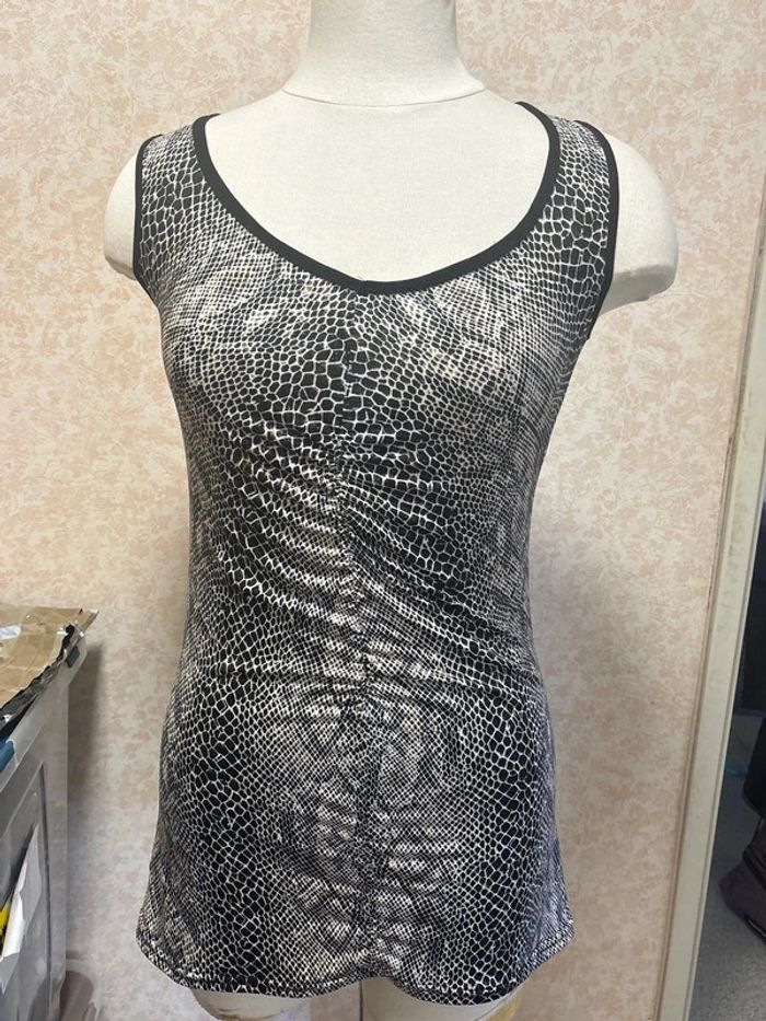 Blouse taille 36 style serpent