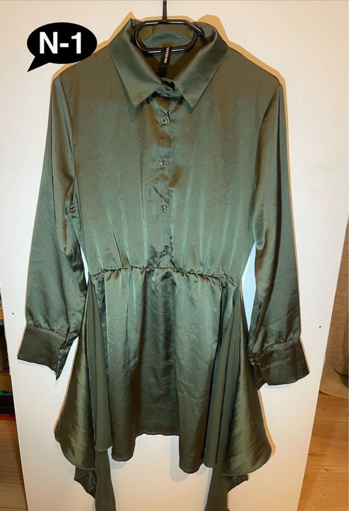 Lot de 4 robes & tops femme Taille- S/M - photo numéro 2