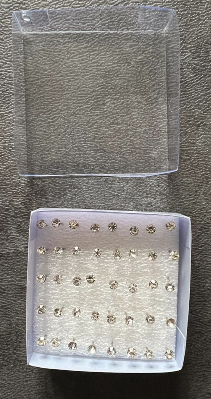 lot 20 paires de brillants