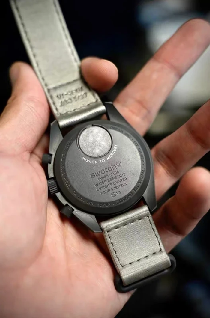 Montre Omega X Swatch - photo numéro 3